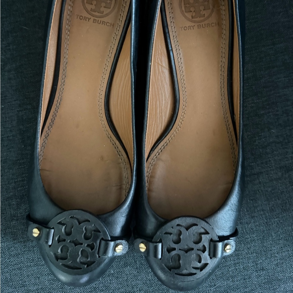 Tory Burch 7.5 Black Leather Wedges with Logo